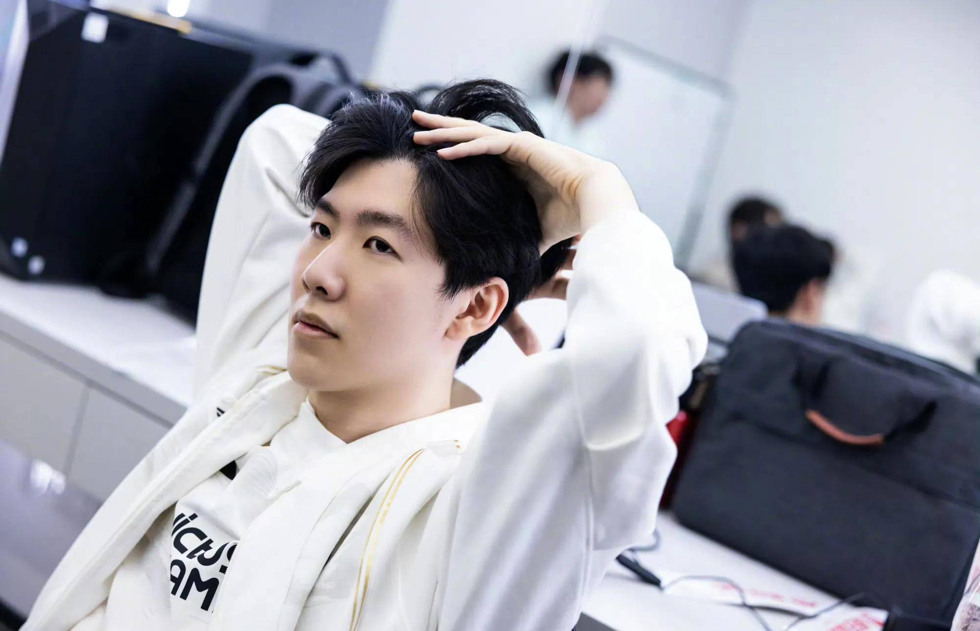 先下手为强 先下手为强