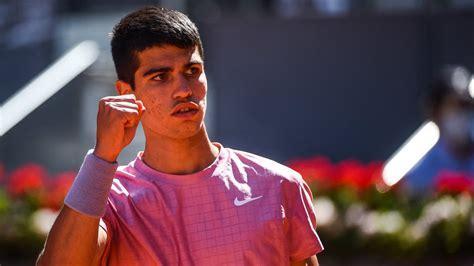 不容小觑的 不容小觑的